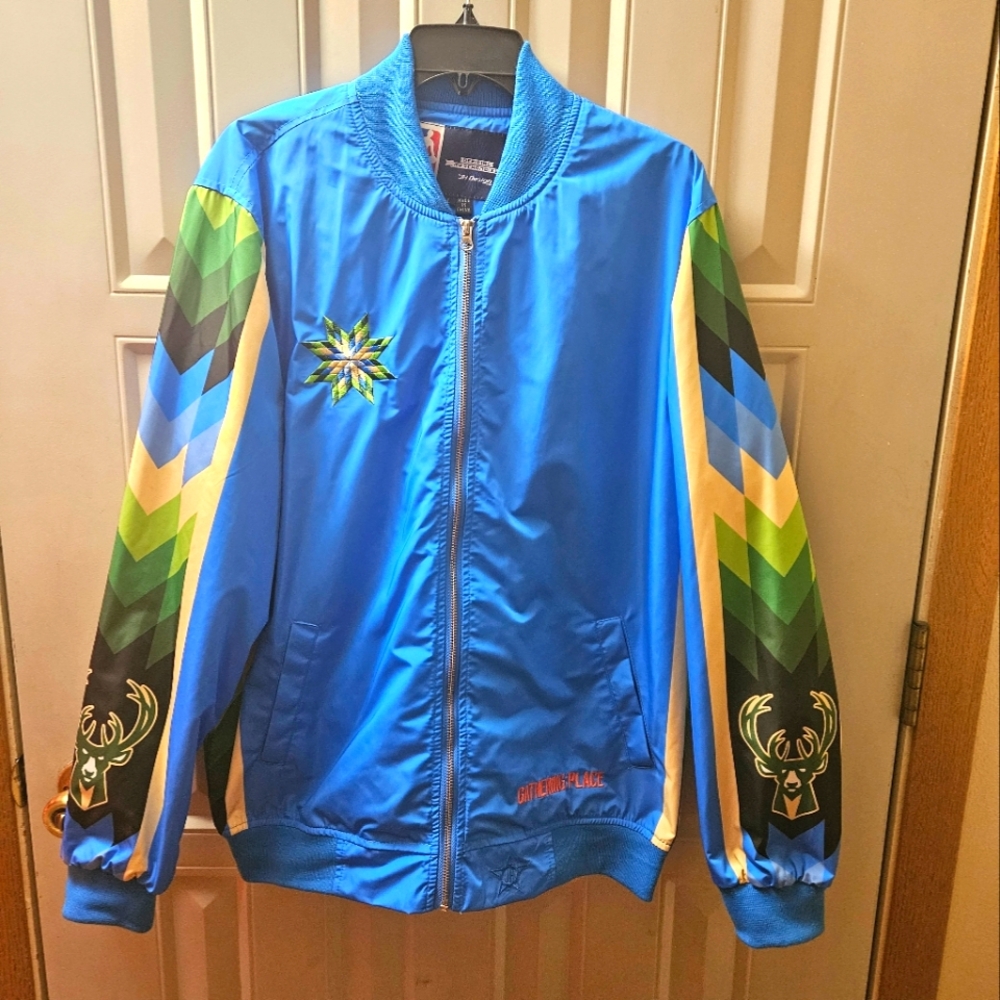 NWOT Milwaukee Bucks NBA Jacket